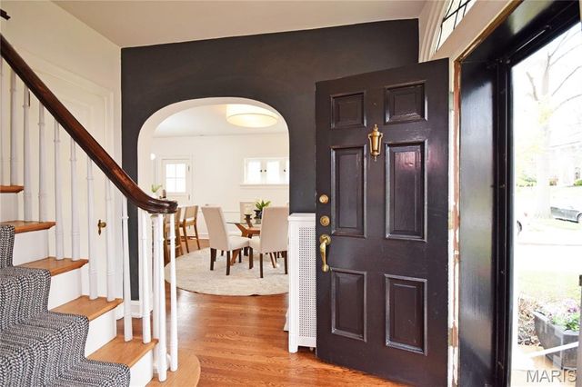 7424 Buckingham Drive, Clayton, MO 63105