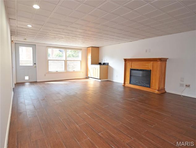7424 Buckingham Drive, Clayton, MO 63105