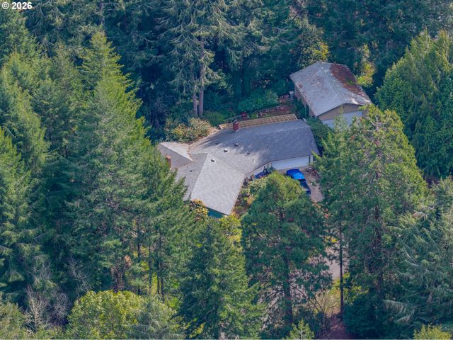 95048 TIMBER PARK Ln, Coos Bay, OR 97420