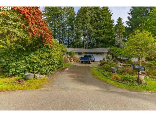 95048 TIMBER PARK Ln, Coos Bay, OR 97420