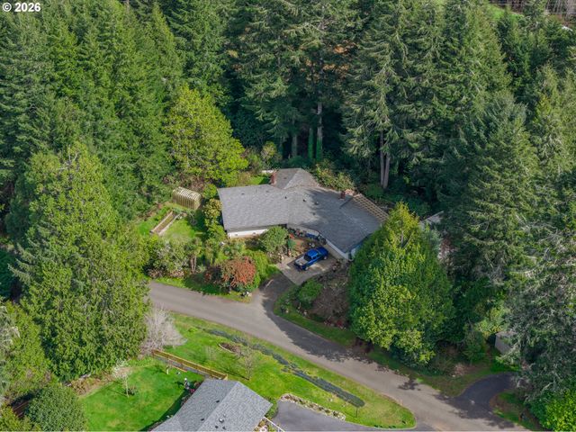 95048 TIMBER PARK Ln, Coos Bay, OR 97420