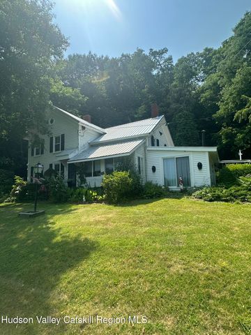 183 Bronck Mill Road, Coxsackie, NY 12051