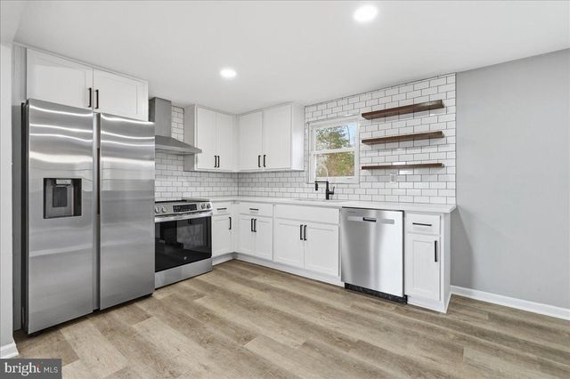 8710 SUM PL, Charlotte Hall, MD 20622