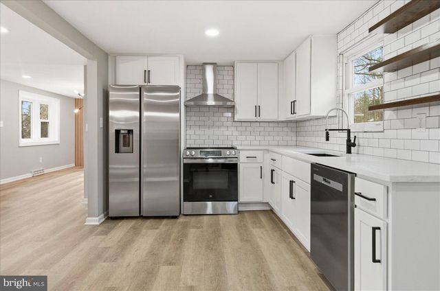 8710 SUM PL, Charlotte Hall, MD 20622