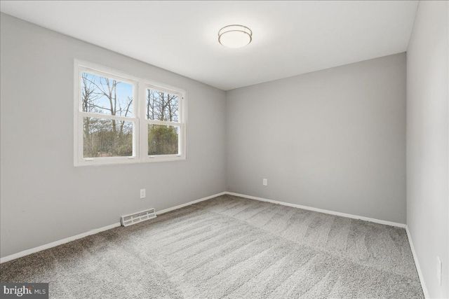 8710 SUM PL, Charlotte Hall, MD 20622