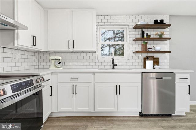 8710 SUM PL, Charlotte Hall, MD 20622