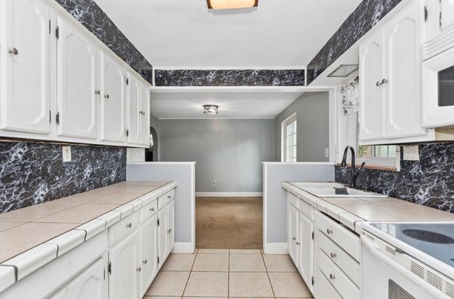 6592 St Rt 48, Goshen Twp, OH 45122