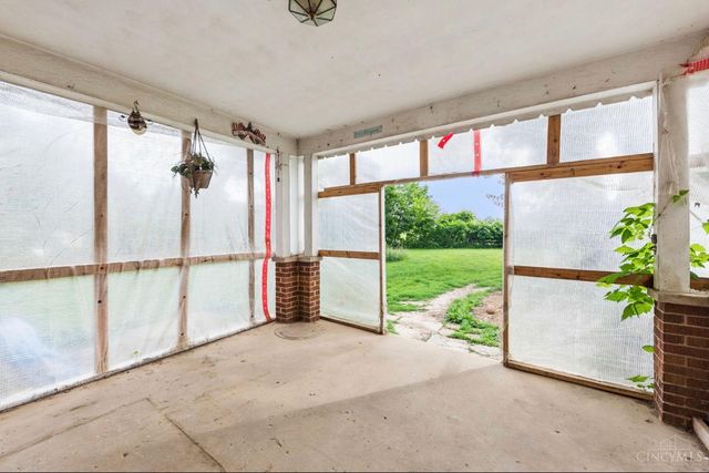 6592 St Rt 48, Goshen Twp, OH 45122
