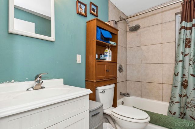 6592 St Rt 48, Goshen Twp, OH 45122