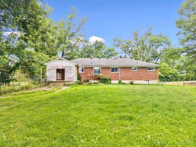 6592 St Rt 48, Goshen Twp, OH 45122