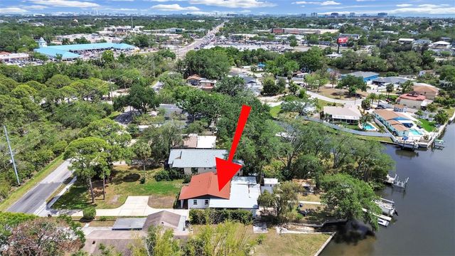 8914 MEMORIAL HIGHWAY, Tampa, FL 33615
