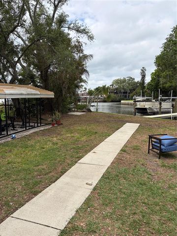8914 MEMORIAL HIGHWAY, Tampa, FL 33615