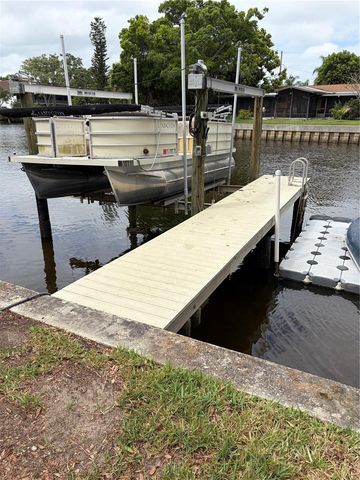 8914 MEMORIAL HIGHWAY, Tampa, FL 33615
