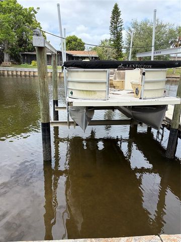 8914 MEMORIAL HIGHWAY, Tampa, FL 33615