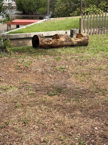 8914 MEMORIAL HIGHWAY, Tampa, FL 33615