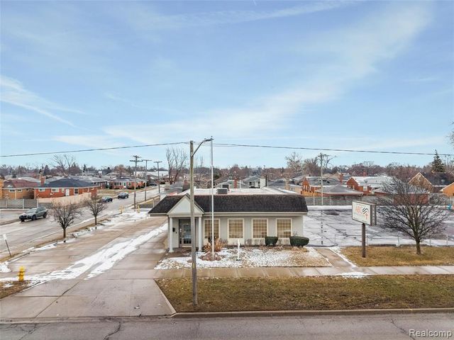 18400 E 9 Mile Road, Eastpointe, MI 48021