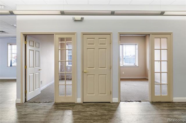 18400 E 9 Mile Road, Eastpointe, MI 48021