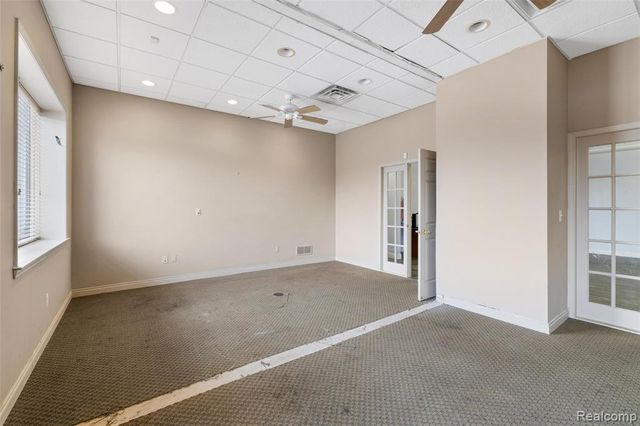 18400 E 9 Mile Road, Eastpointe, MI 48021