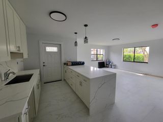 240 SW 7th Street 9, Boca Raton, FL 33432
