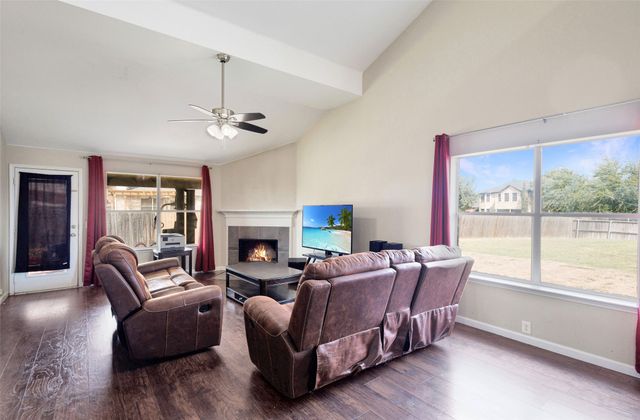 951 Zachary Drive, Arlington, TX 76002