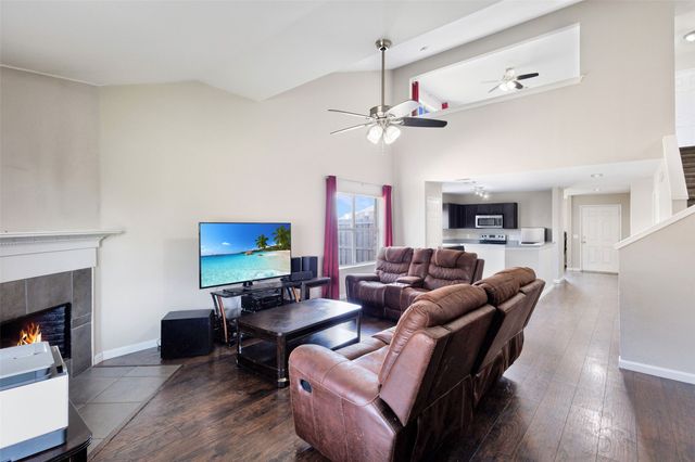 951 Zachary Drive, Arlington, TX 76002