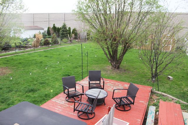 1326 Degener Avenue, Elmhurst, IL 60126