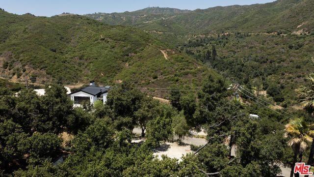 27084 Old Chimney Road, Malibu, CA 90265
