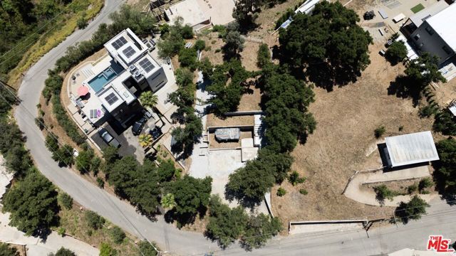 27084 Old Chimney Road, Malibu, CA 90265