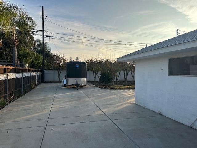 4984 Belmont Avenue, Fresno, CA 93727