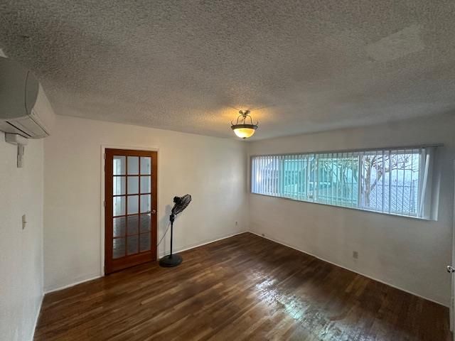 4984 Belmont Avenue, Fresno, CA 93727