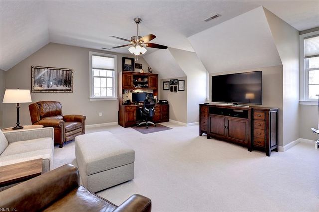 109 Hollinwell, Williamsburg, VA 23188