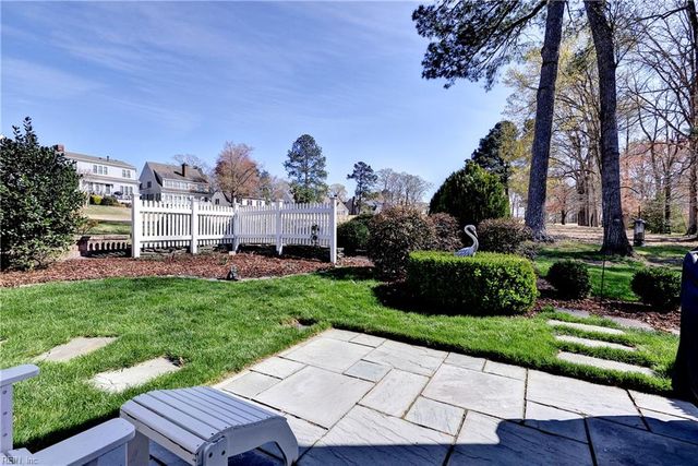 109 Hollinwell, Williamsburg, VA 23188