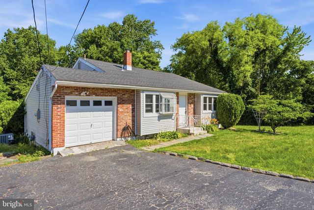 149 GREENTREE RD, Blackwood, NJ 08012