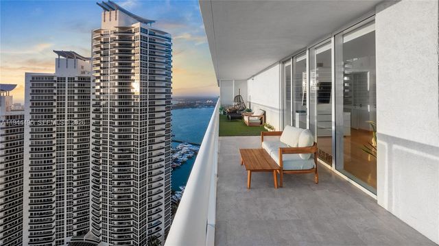 450 Alton Rd 2810, Miami Beach, FL 33139