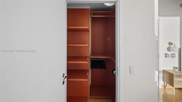 450 Alton Rd 2810, Miami Beach, FL 33139