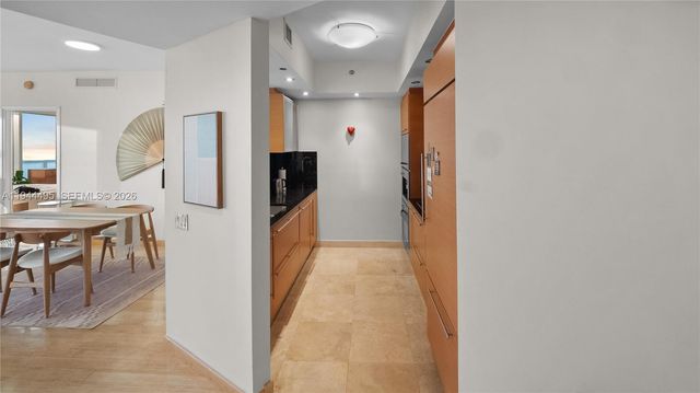 450 Alton Rd 2810, Miami Beach, FL 33139