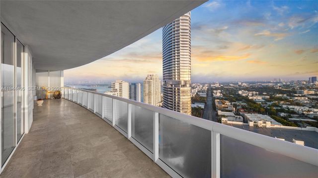 450 Alton Rd 2810, Miami Beach, FL 33139