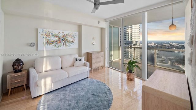 450 Alton Rd 2810, Miami Beach, FL 33139