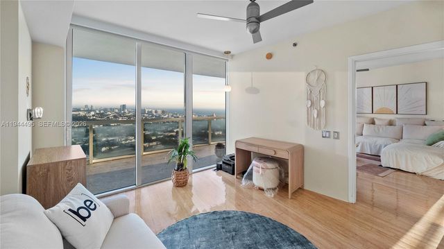 450 Alton Rd 2810, Miami Beach, FL 33139