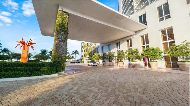450 Alton Rd 2810, Miami Beach, FL 33139