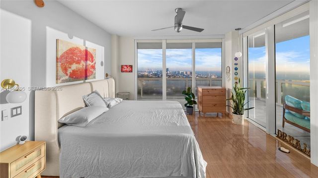 450 Alton Rd 2810, Miami Beach, FL 33139