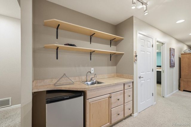 22353 E Heritage Parkway, Aurora, CO 80016