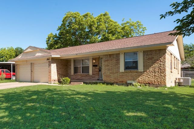 311 Azalea Lane, Duncanville, TX 75137