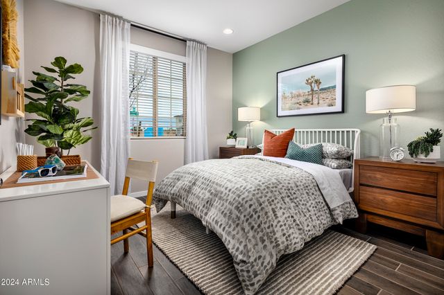 10198 S DUTCHMAN Drive, Apache Junction, AZ 85120