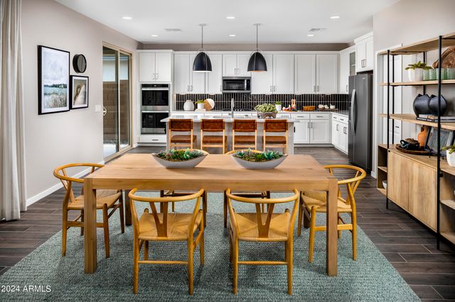 10198 S DUTCHMAN Drive, Apache Junction, AZ 85120