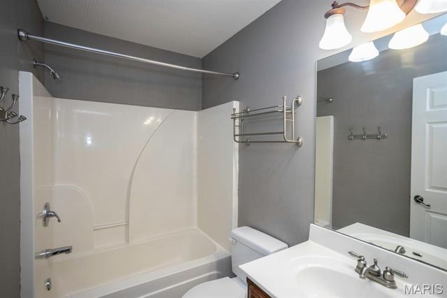 16925 Highland Springs Lane, Dixon, MO 65459