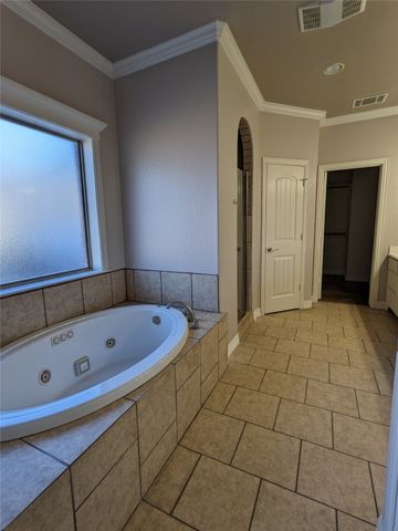 302 S Cedar Ridge Circle, Robinson, TX 76706