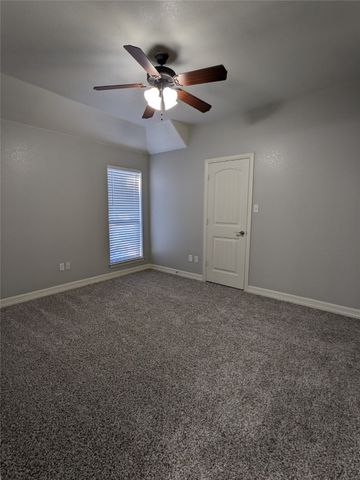 302 S Cedar Ridge Circle, Robinson, TX 76706