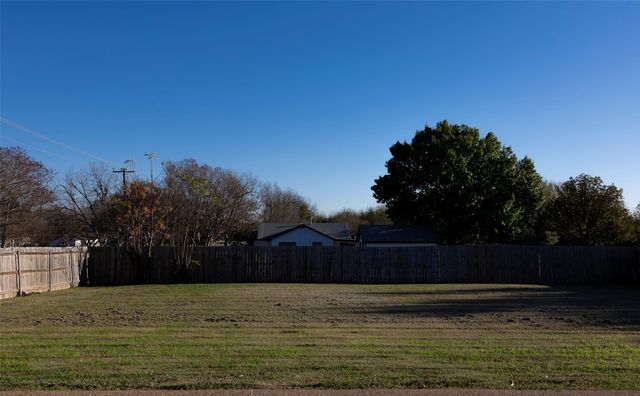 302 S Cedar Ridge Circle, Robinson, TX 76706
