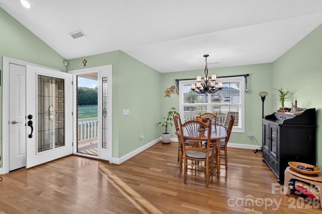 100 Rivercliff Drive, Hudson, NC 28638